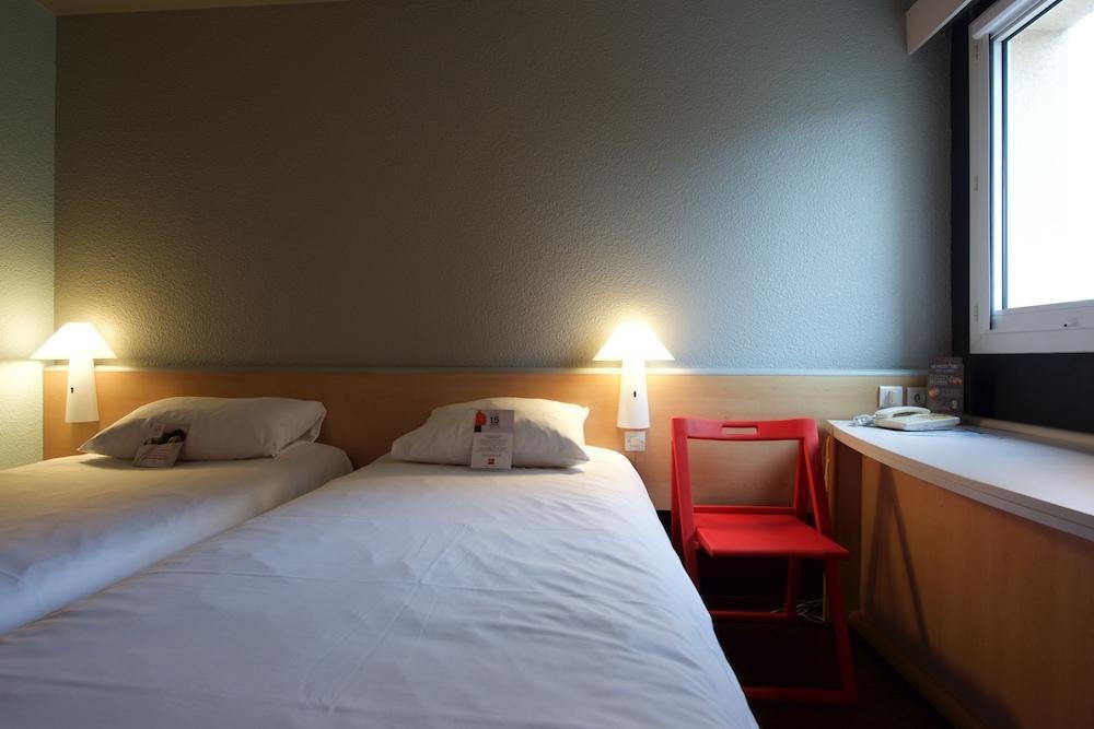 Hotel Ibis Pau Lescar Exteriér fotografie
