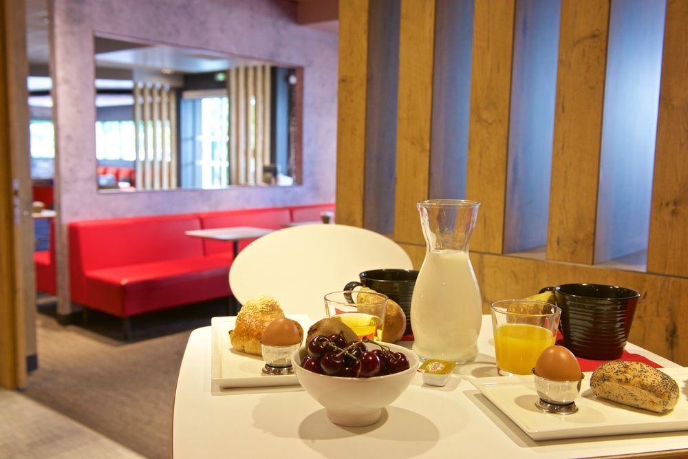 Hotel Ibis Pau Lescar Exteriér fotografie