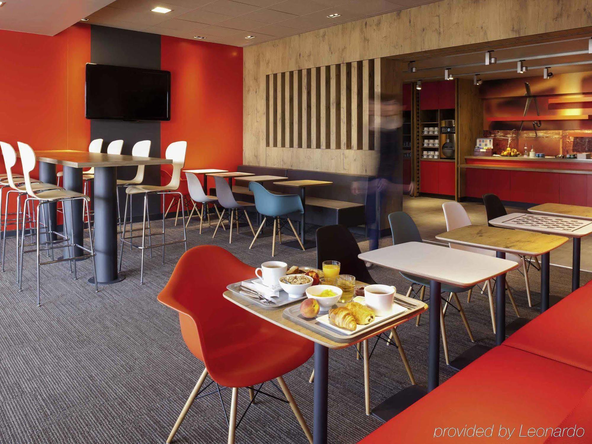 Hotel Ibis Pau Lescar Exteriér fotografie