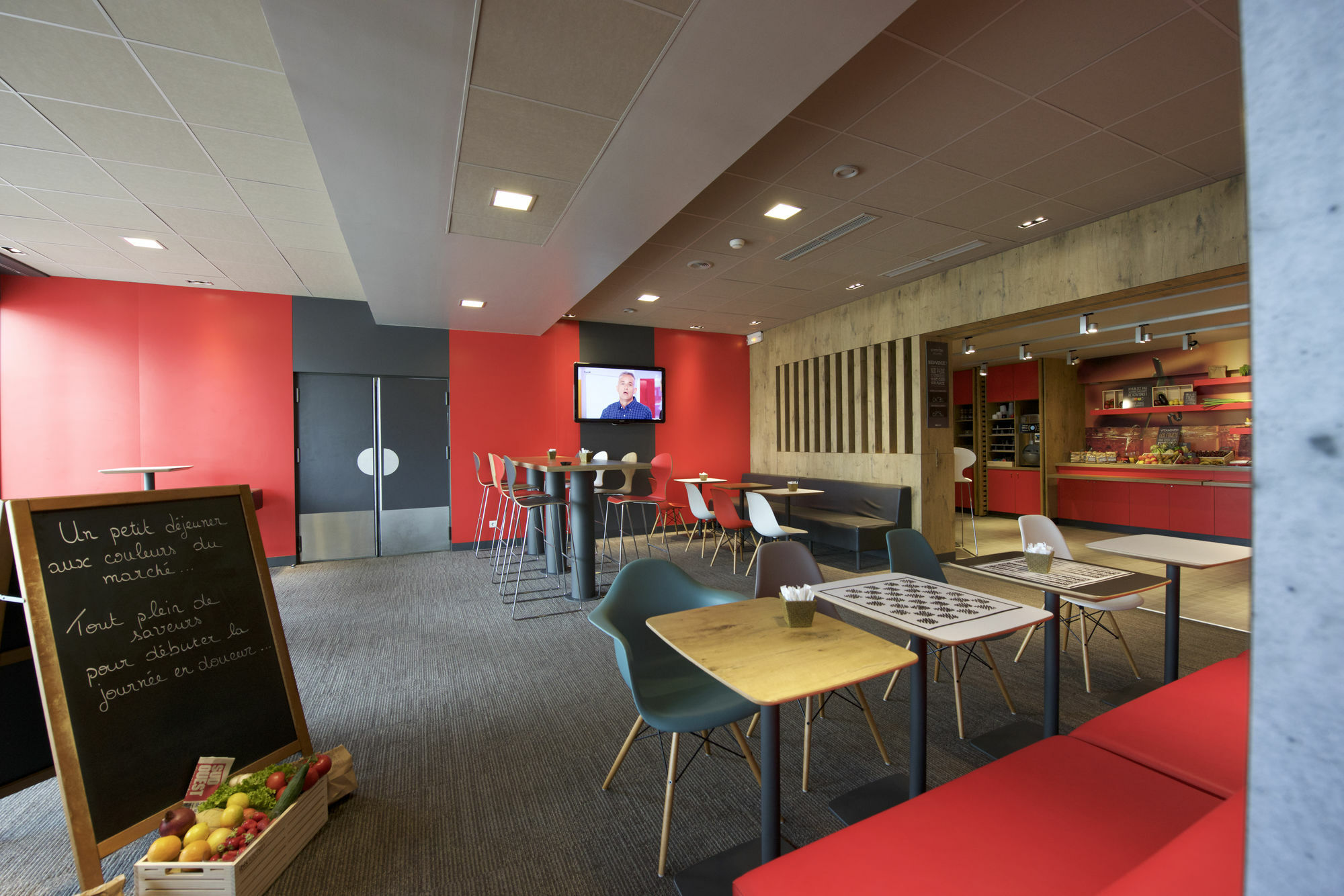 Hotel Ibis Pau Lescar Exteriér fotografie